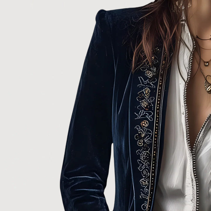 LYDIA – CHIC VELVET JACKET