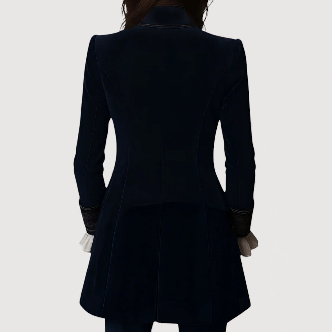 LYDIA – CHIC VELVET JACKET