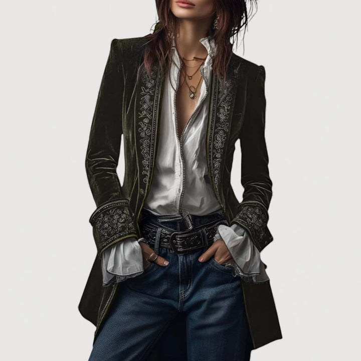 LYDIA – CHIC VELVET JACKET