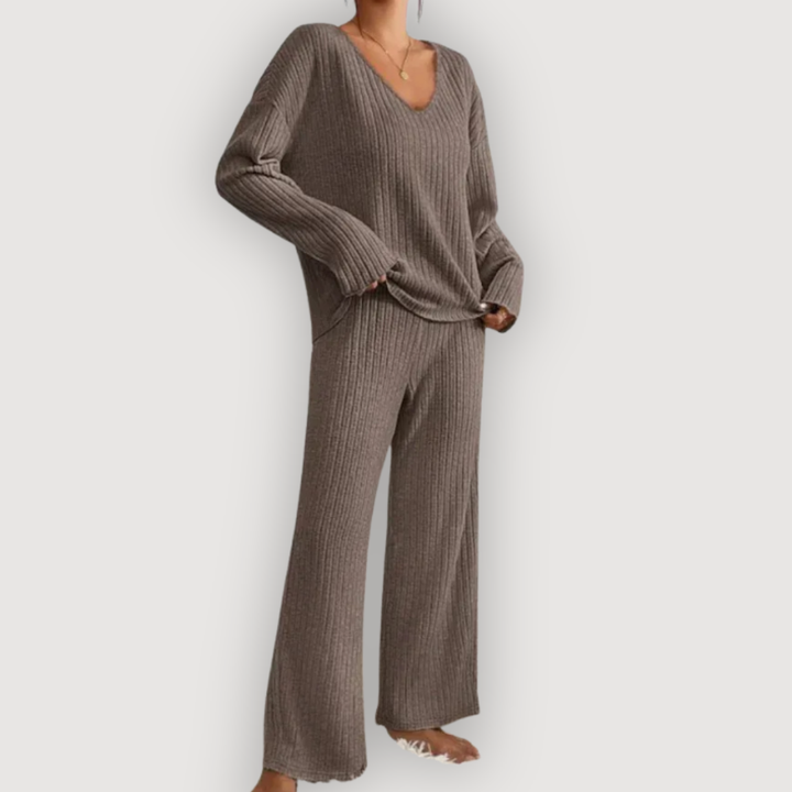 BRONTE – RELAXED KNIT SET