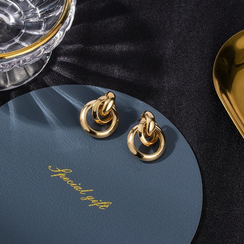 Eleganckie Złote Kolczyki w Kształcie Kół